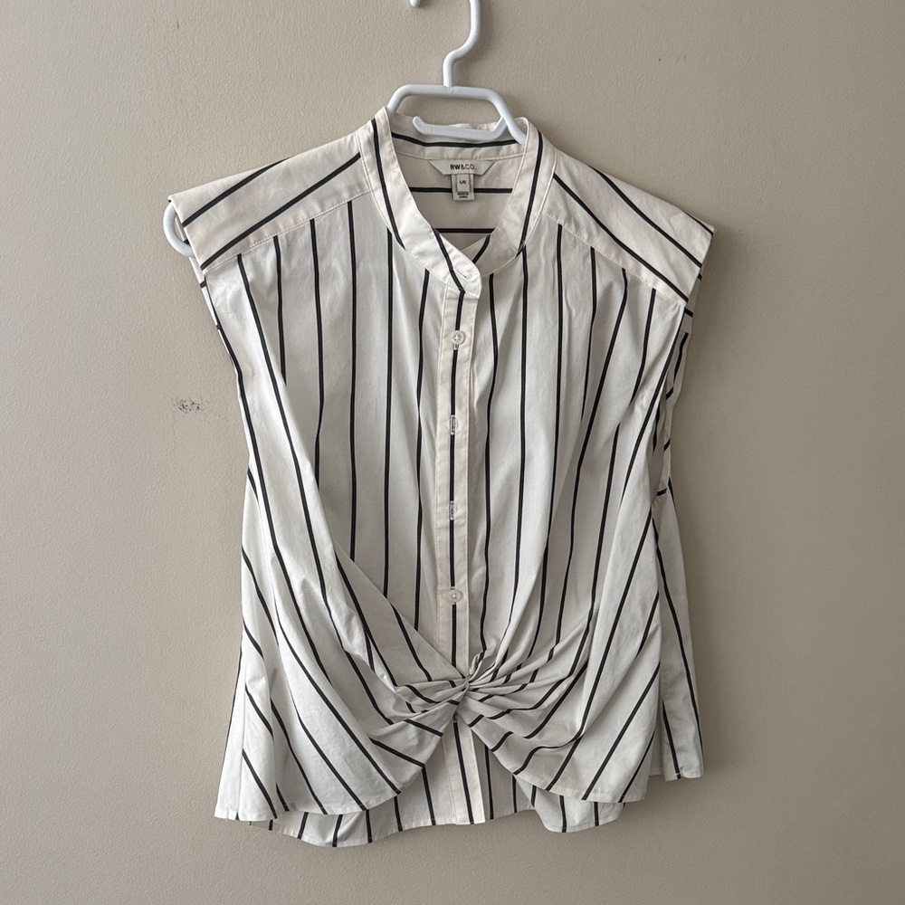 RW&CO. White and Black Striped Twist-Front Cap-Sleeve Blouse